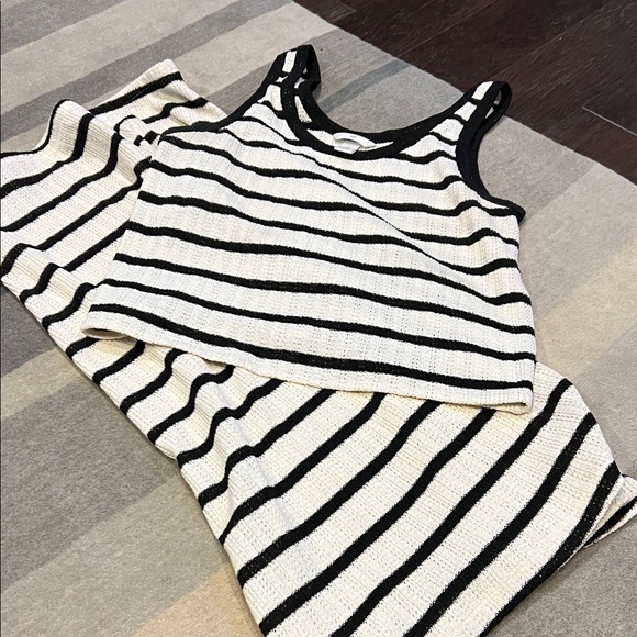 H&M Other - H&M Black and White Striped Knit Set